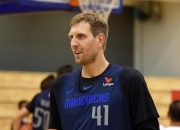 开云-欧篮联转会期走向成谜，达拉斯独行侠调整名单，话题不断，更衣室氛围转暖的简单介绍